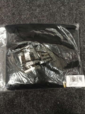 1441136-7 9 st Klädesplagg, Strl S