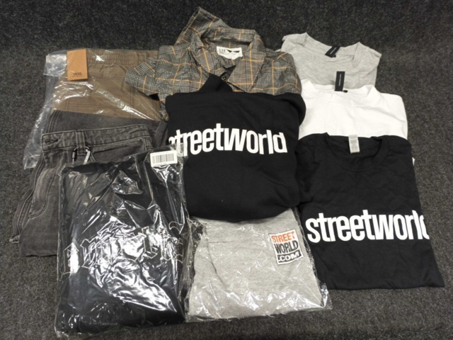 1441146-1 9 st Klädesplagg, Strl L