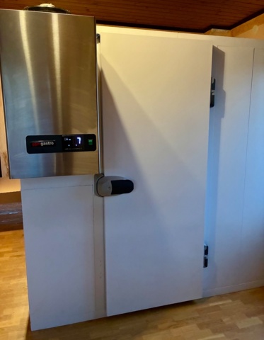 1443176-2 Kylrum GGM Gastro SKU KF2115 inklusive kylaggregat WKAF5ND