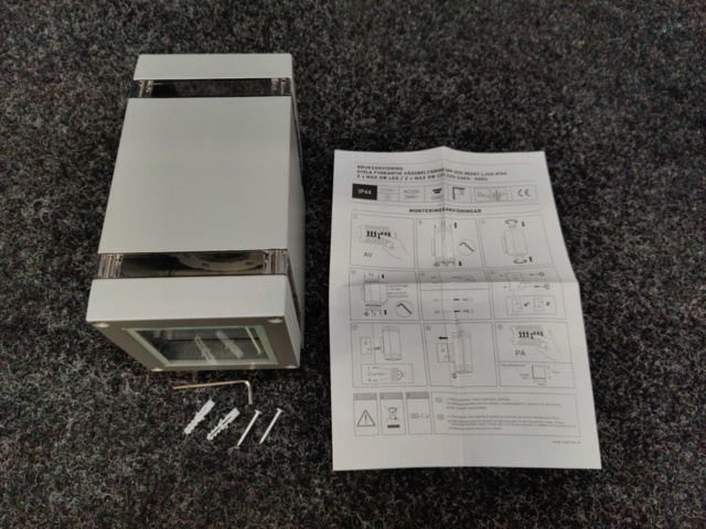 1443429-6 2 st Väggarmaturer Lightab Stela Fyrkantig Upp- och Nedåtljus IP44 Silver