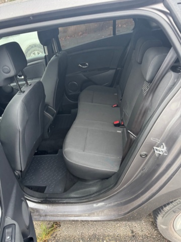 1199622-22 Renault Mégane Grandtour 1.5 dCi EDC, 110hk, 2013 (Reparationsobjekt)