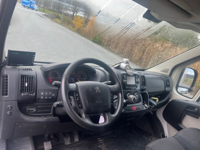 1431190-25 Skåpbil Peugeot Boxer Chassi Cab 335 2.0 BlueHDi Manuell, 131hk -2019