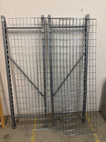 1409328-8 Mindre ställage och trähylla