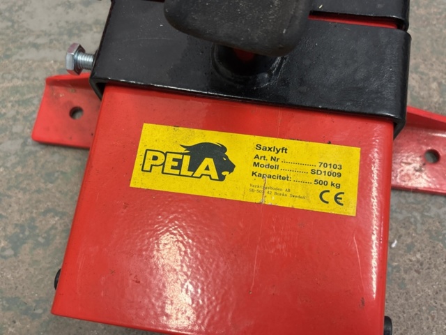 1409329-4 Lyftbord, saxlyft och depåstöd - Pela