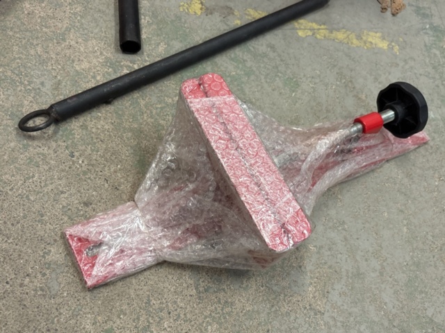 1409329-6 Lyftbord, saxlyft och depåstöd - Pela