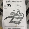 1409329-16 Lyftbord, saxlyft och depåstöd - Pela