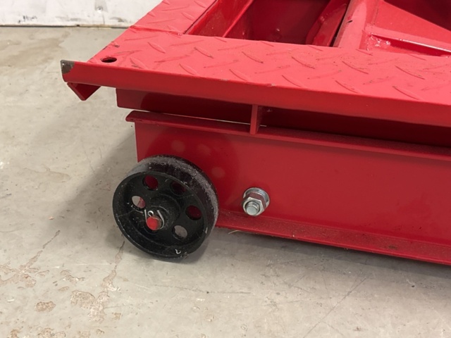 1409329-13 Lyftbord, saxlyft och depåstöd - Pela