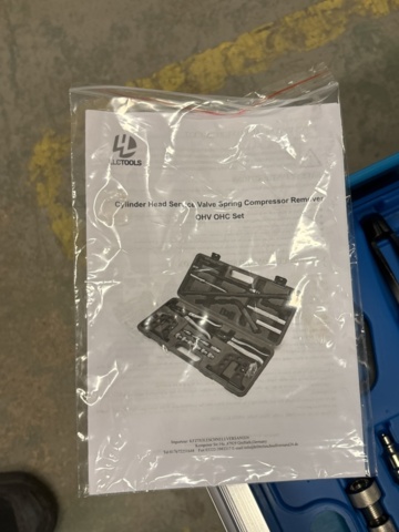 1409331-23 Verktygsvagn med stor mängd innehåll