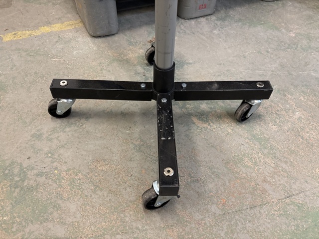 1409332-16 Sommardäck på 20"-alufälg x4  - Michelin Pilot Sport 4 255/35R20