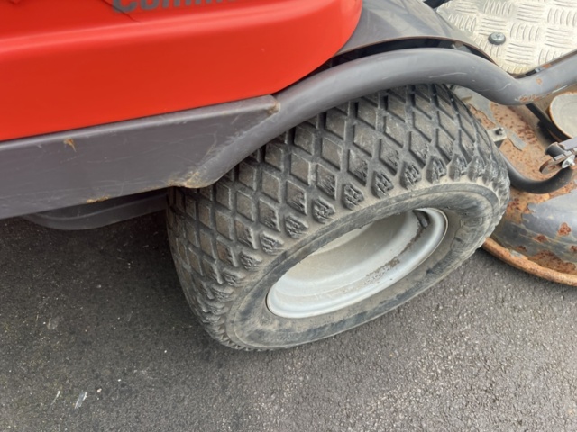 1420054-13 Åkgräsklippare - PT 26D Commercial (Reparationsobjekt)