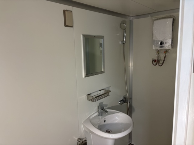 1444259-15 Boendecontainer – 40’ HC med 2 studiolägenheter (oanvänd)