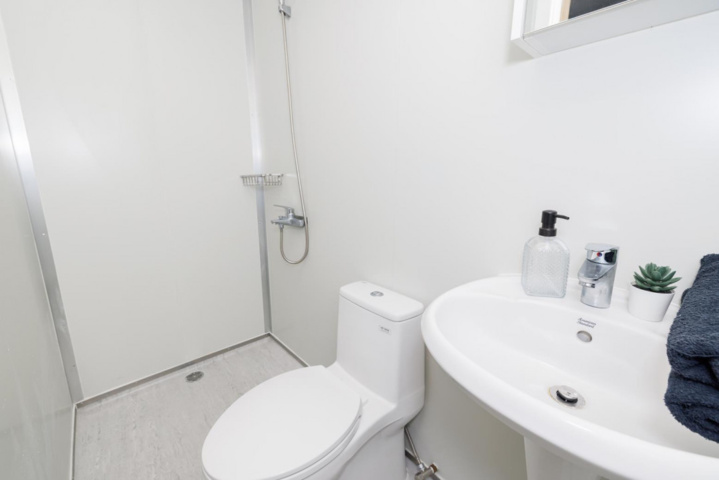 1444259-68 Boendecontainer – 40’ HC med 2 studiolägenheter (oanvänd)