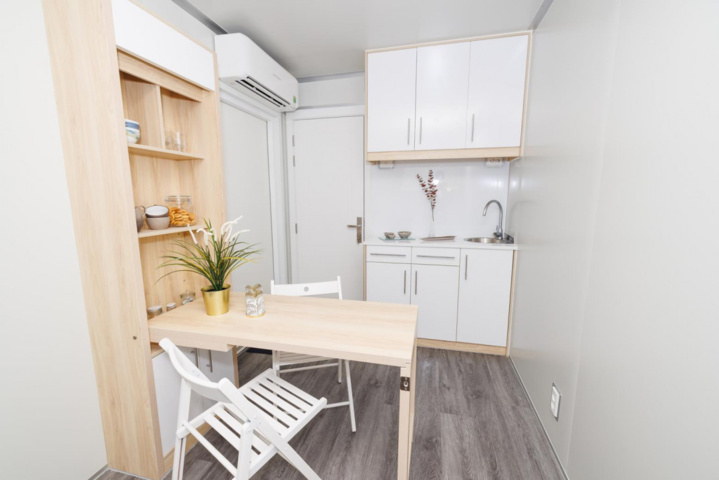 1444259-71 Boendecontainer – 40’ HC med 2 studiolägenheter (oanvänd)