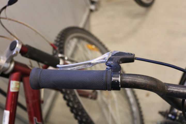 1416696-10 2 st Cyklar (Reparationsobjekt)