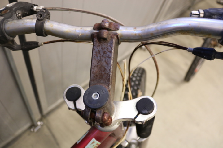 1416696-16 2 st Cyklar (Reparationsobjekt)