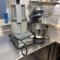 1373041-1 2 st köksmaskiner – Robot Coupe R101 XL och Biltema köksassistent