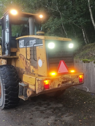 1405376-8 Hjullastare - Caterpillar IT28G
