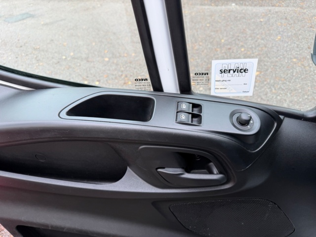 1432184-52 Iveco Daily 35-130 Chassi Cab 2.3 JTD Hi-Matic, 126hk, 2016