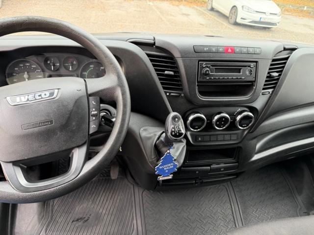 1432184-55 Iveco Daily 35-130 Chassi Cab 2.3 JTD Hi-Matic, 126hk, 2016