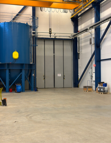 1443553-4 Steel gate with frame, 4 meters high, 2.8 meters wide