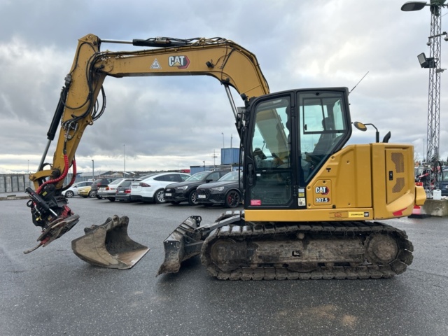 1423471-2 Bandgrävare med tiltrotator och planeringsskopa - CAT 307,5 -2021