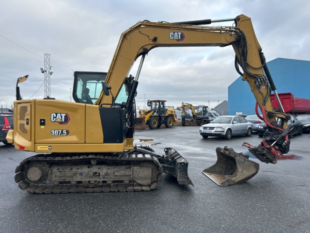 1423471-6 Bandgrävare med tiltrotator och planeringsskopa - CAT 307,5 -2021