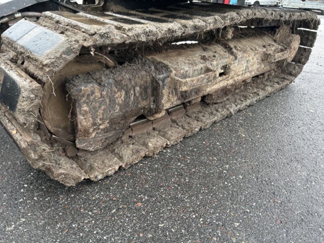 1423471-30 Bandgrävare med tiltrotator och planeringsskopa - CAT 307,5 -2021