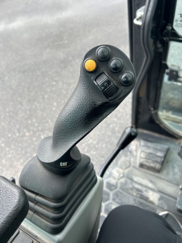 1423471-23 Bandgrävare med tiltrotator och planeringsskopa - CAT 307,5 -2021