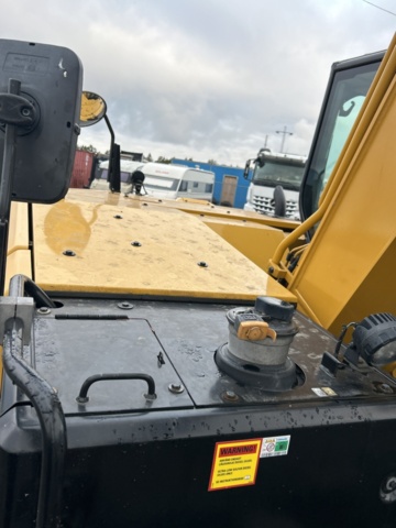 1423471-49 Bandgrävare med tiltrotator och planeringsskopa - CAT 307,5 -2021