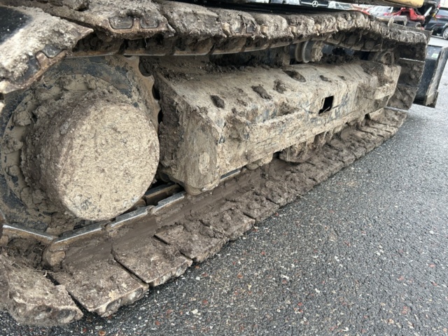 1423471-52 Bandgrävare med tiltrotator och planeringsskopa - CAT 307,5 -2021