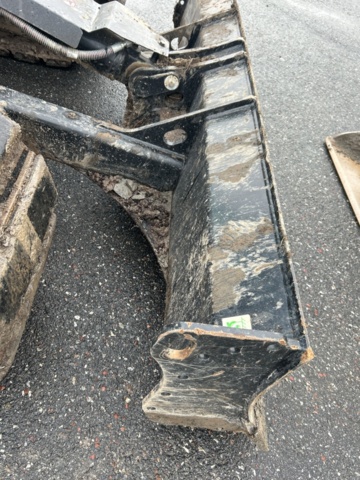 1423471-55 Bandgrävare med tiltrotator och planeringsskopa - CAT 307,5 -2021