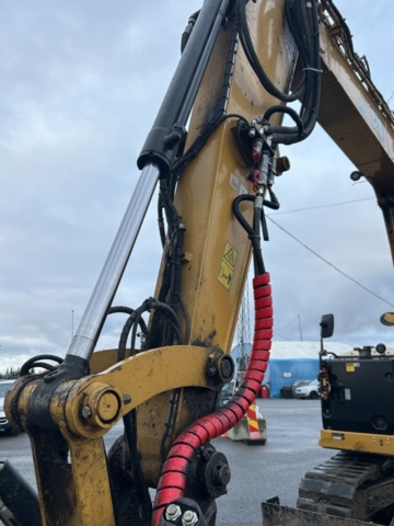 1423471-66 Bandgrävare med tiltrotator och planeringsskopa - CAT 307,5 -2021