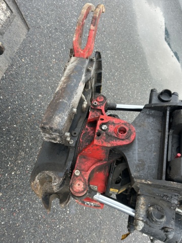 1423471-82 Bandgrävare med tiltrotator och planeringsskopa - CAT 307,5 -2021