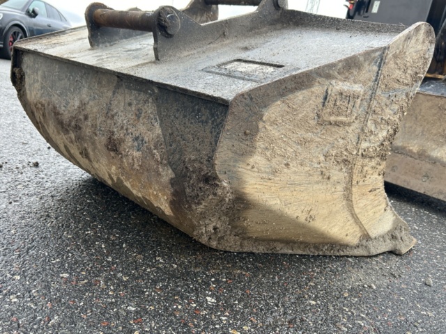 1423471-90 Bandgrävare med tiltrotator och planeringsskopa - CAT 307,5 -2021