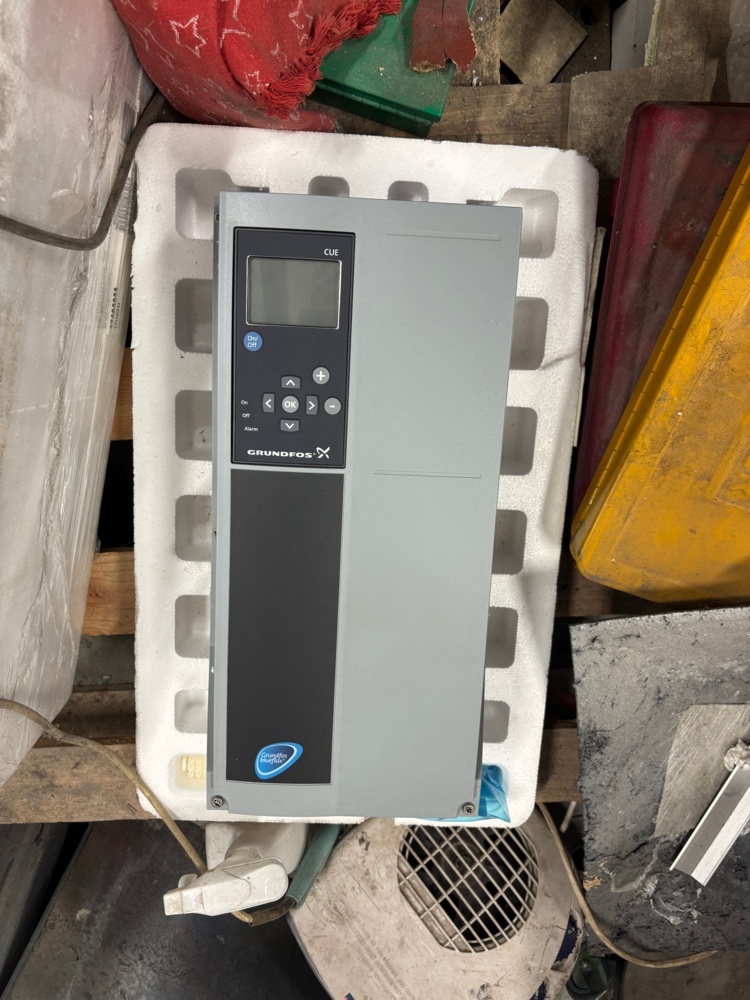 Grundfos CUE – frekvensomriktare, 0,55–90 kW | PS Auction
