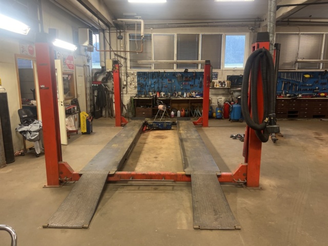 1420254-1 4-Pelarlyft - OMA 525A, -1999