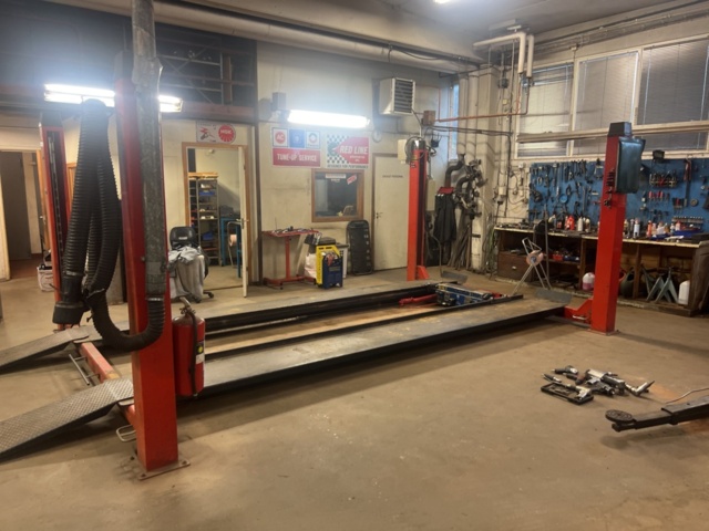 1420254-2 4-Pelarlyft - OMA 525A, -1999