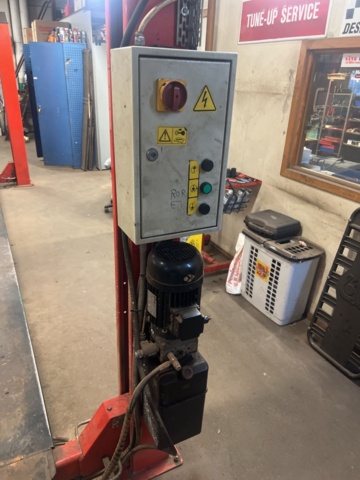 1420254-4 4-Pelarlyft - OMA 525A, -1999