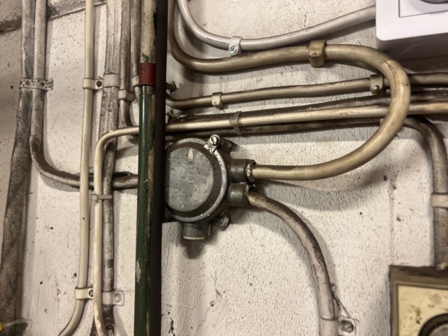 1420254-9 4-Pelarlyft - OMA 525A, -1999