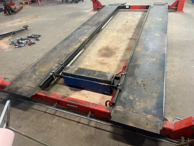 1420254-10 4-Pelarlyft - OMA 525A, -1999