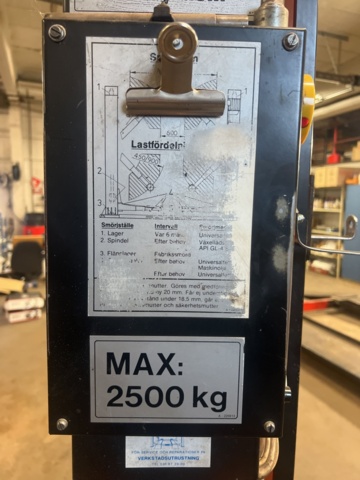 1420255-8 2-Pelarlyft - Elwis Autotechnic HH 227, -1988