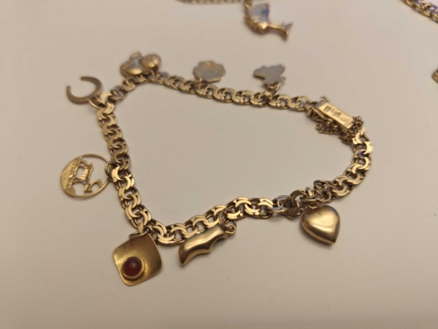 1130810-2 Bismarck bracelet 4 pcs - 18K