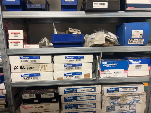 1420288-6 Plåthyllor 7 sektioner med innehåll - Reservdelar