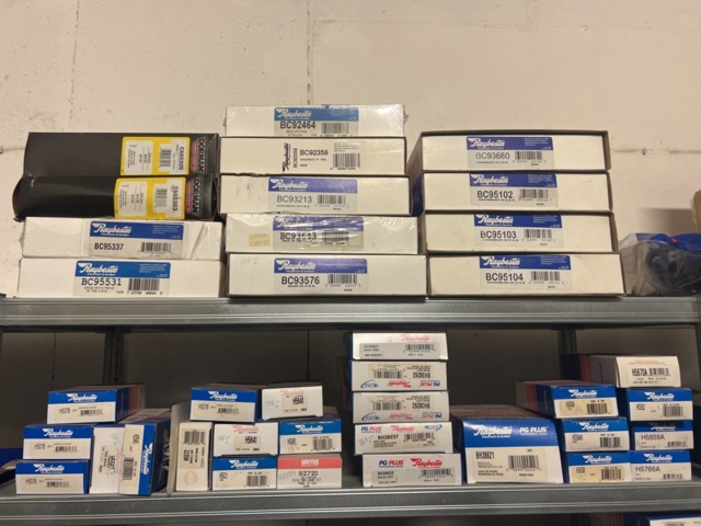 1420288-9 Plåthyllor 7 sektioner med innehåll - Reservdelar