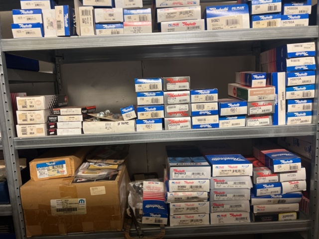 1420288-10 Plåthyllor 7 sektioner med innehåll - Reservdelar