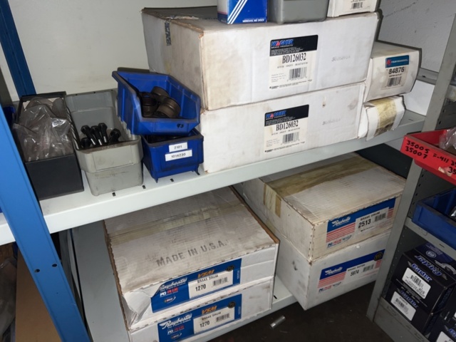 1420288-22 Plåthyllor 7 sektioner med innehåll - Reservdelar