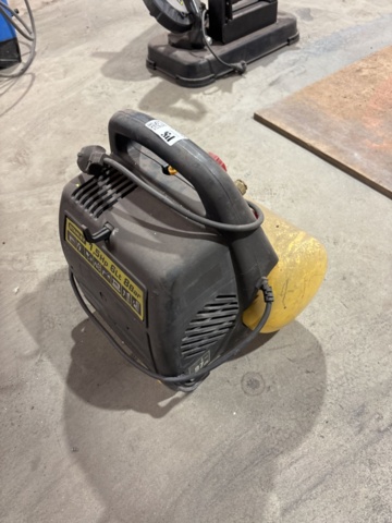 1349536-4 Kompressor - Stanley DN 200/8/6