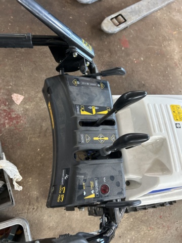 1435455-10 Snöslunga Yamaha YS1070T Silent Snowblower