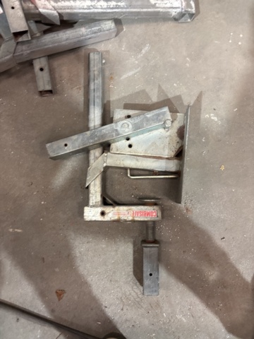 1349558-3 Fästdon för fallskyddsräcken - Combisafe