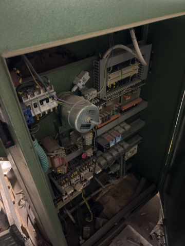 1349559-14 Kantpress - Göteneds K25-25 A6 Kontrollpanelen defekt